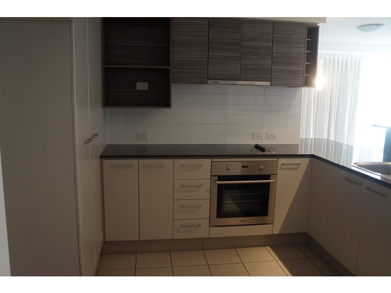 211/50 Riverwalk Avenue, Robina QLD 4226