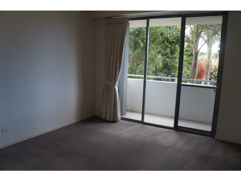 211/50 Riverwalk Avenue, Robina QLD 4226