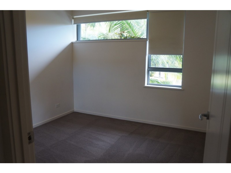 211/50 Riverwalk Avenue, Robina QLD 4226