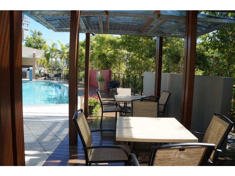 211/50 Riverwalk Avenue, Robina QLD 4226