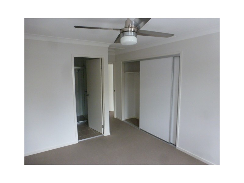 X/86 carselgrove ave, Fitzgibbon QLD 4018