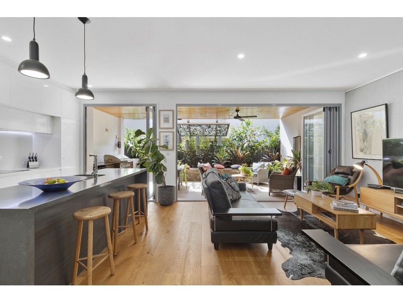 122/390 Simpsons Road, Bardon QLD 4065