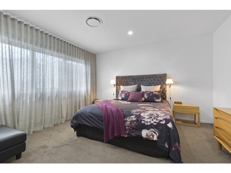 122/390 Simpsons Road, Bardon QLD 4065
