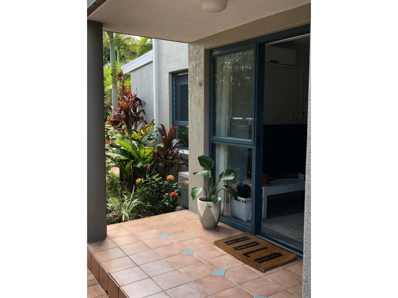 14 3650 MAIN BEACH PARADE, Main Beach QLD 4217