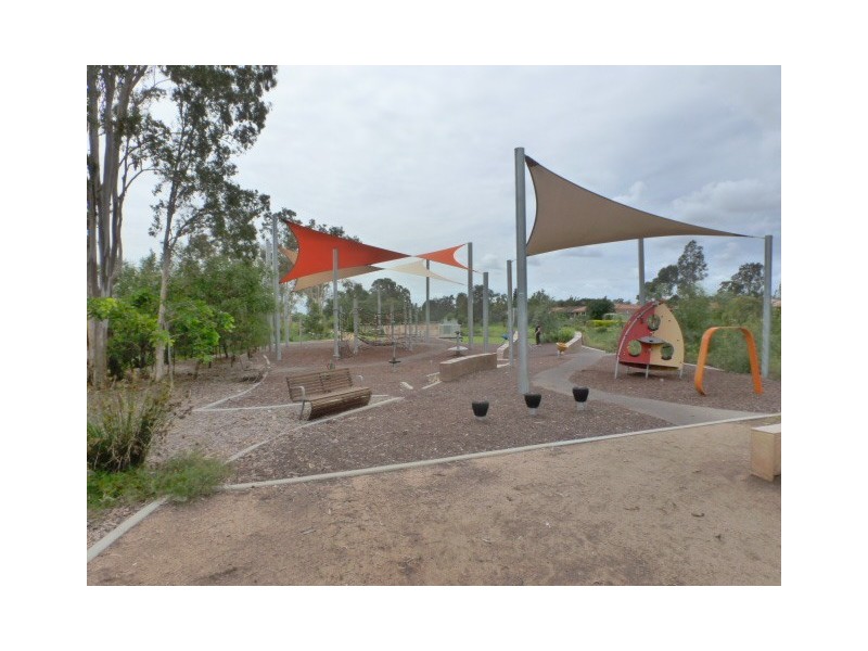 W/86 CARSELGROVE AVENUE, Fitzgibbon QLD 4018