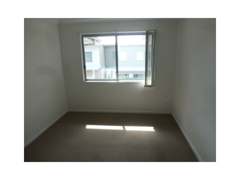 W/86 CARSELGROVE AVENUE, Fitzgibbon QLD 4018