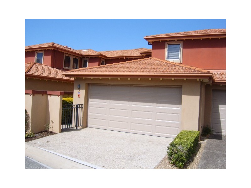 20B/4 University Drive, Robina QLD 4226