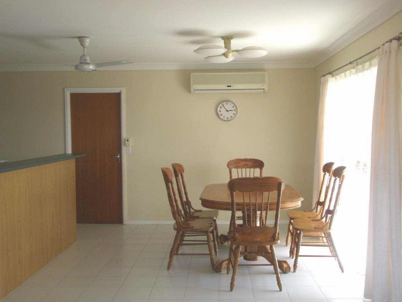 28 VOIGT STREET, Mcdowall QLD 4053