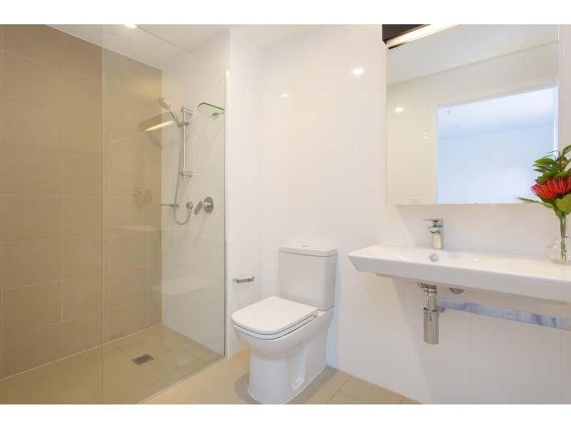 22 Railway Tce, Milton QLD 4064