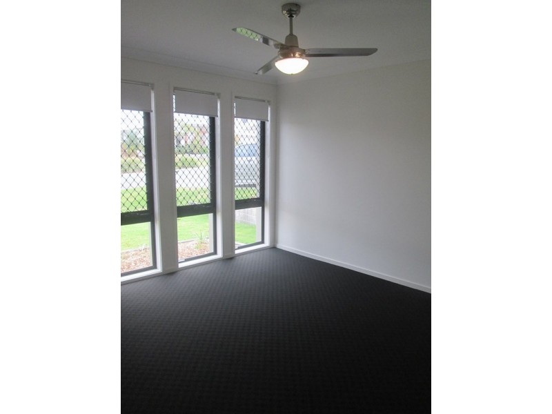 46A Bowerbird Crescent, Dakabin QLD 4503
