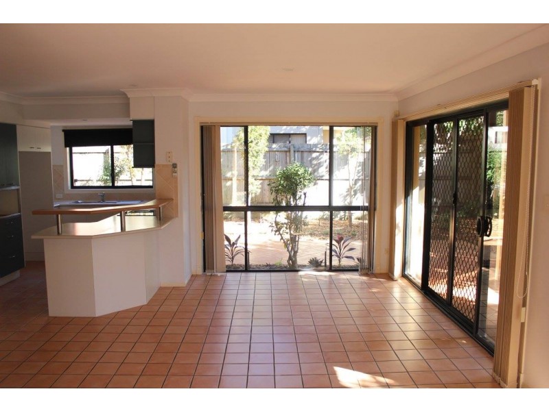 17/18 ALTANDI ST, Sunnybank QLD 4109