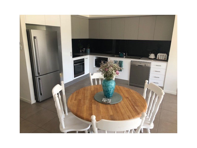 107/370 Gainsborough Drive, Pimpama QLD 4209