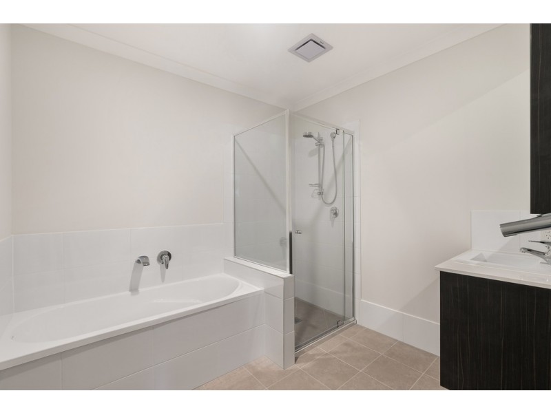 107/370 Gainsborough Drive, Pimpama QLD 4209