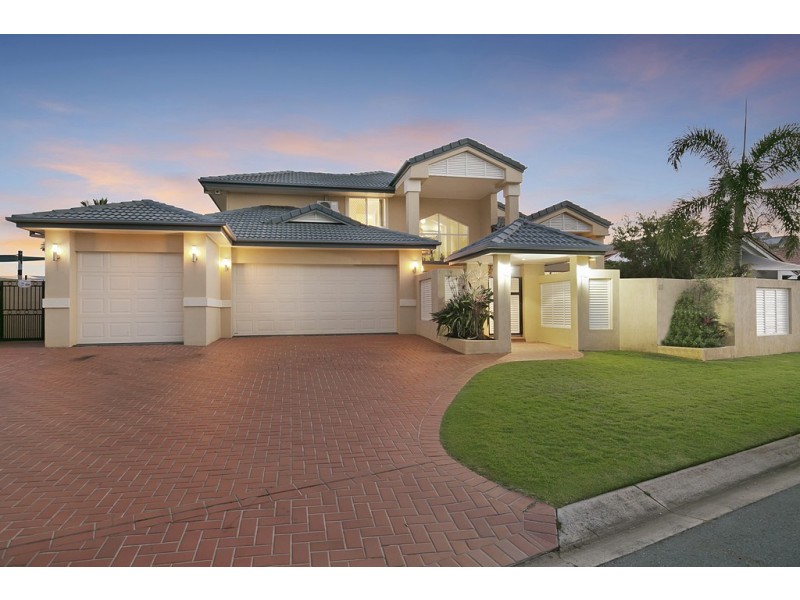 6 Martingale Court, Raby Bay QLD 4163