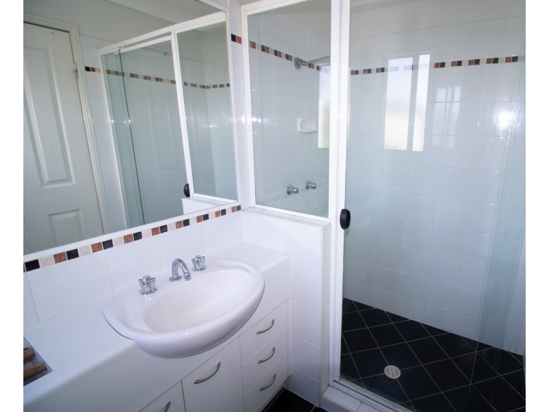 11 Federation Street, Wynnum West QLD 4178