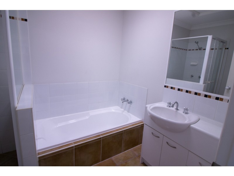 11 Federation Street, Wynnum West QLD 4178