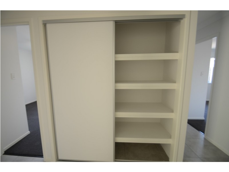 28 Claussen St, Browns Plains QLD 4118