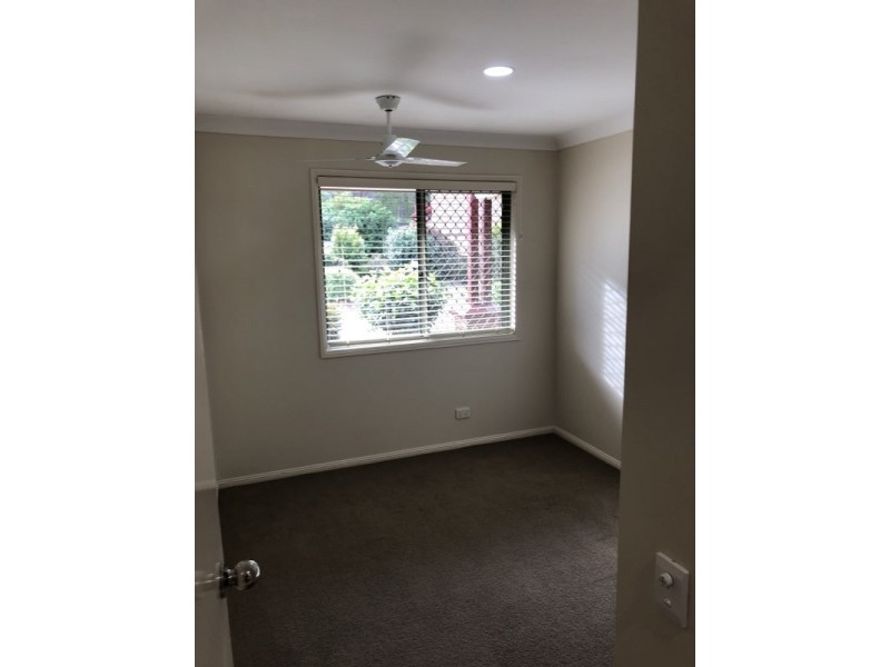 36 18 BATCHWORTH ROAD, Molendinar QLD 4214