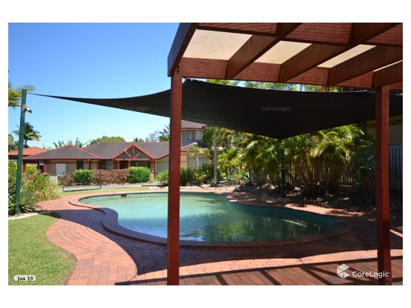 36 18 BATCHWORTH ROAD, Molendinar QLD 4214