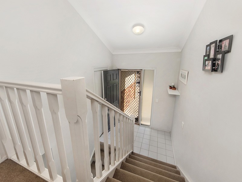 9 757 ASHMORE ROAD, Molendinar QLD 4214