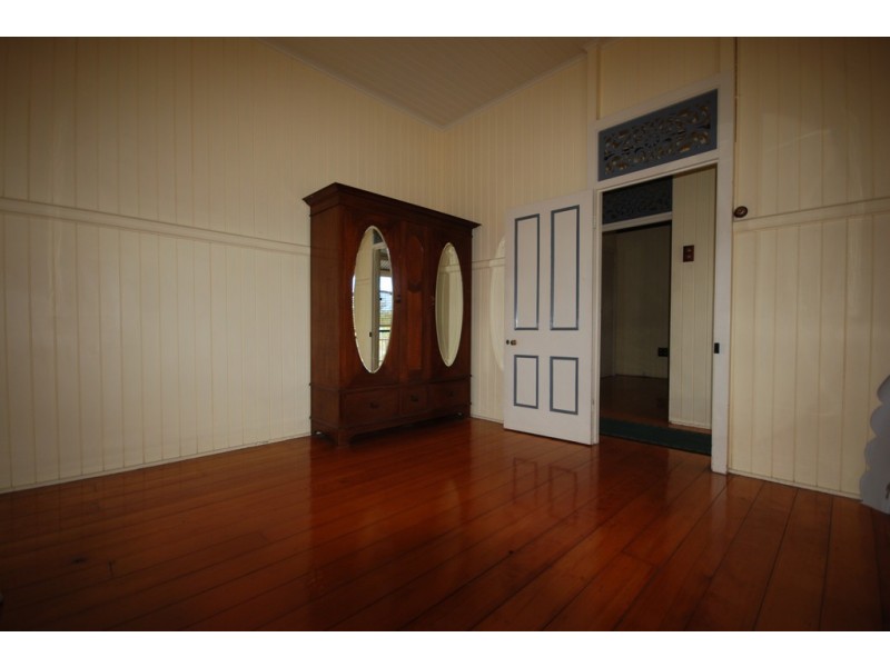 31 Price Street, Oxley QLD 4075