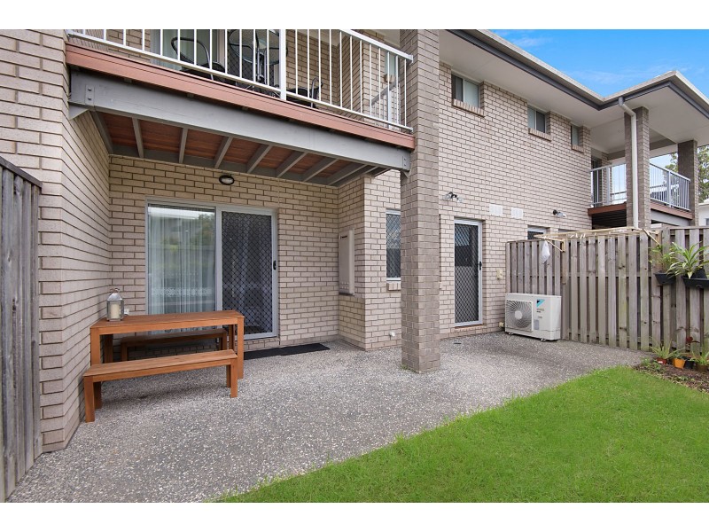 2/86 CARSELGROVE AVENUE, Fitzgibbon QLD 4018