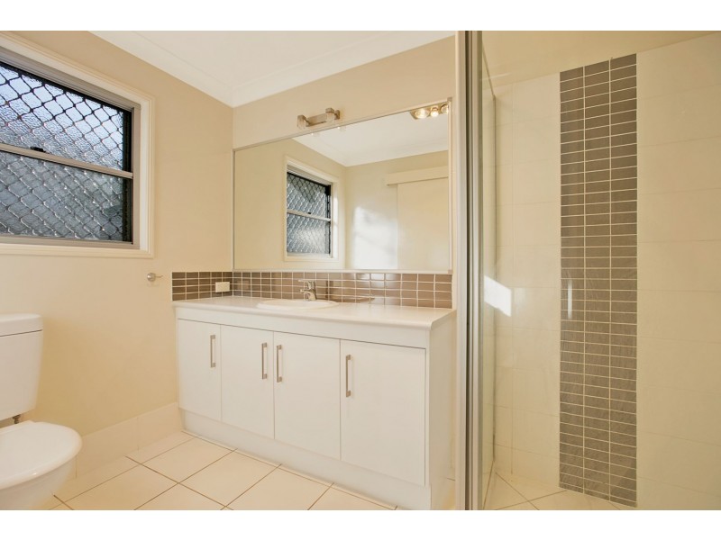 22 Tulip Street, Wynnum QLD 4178