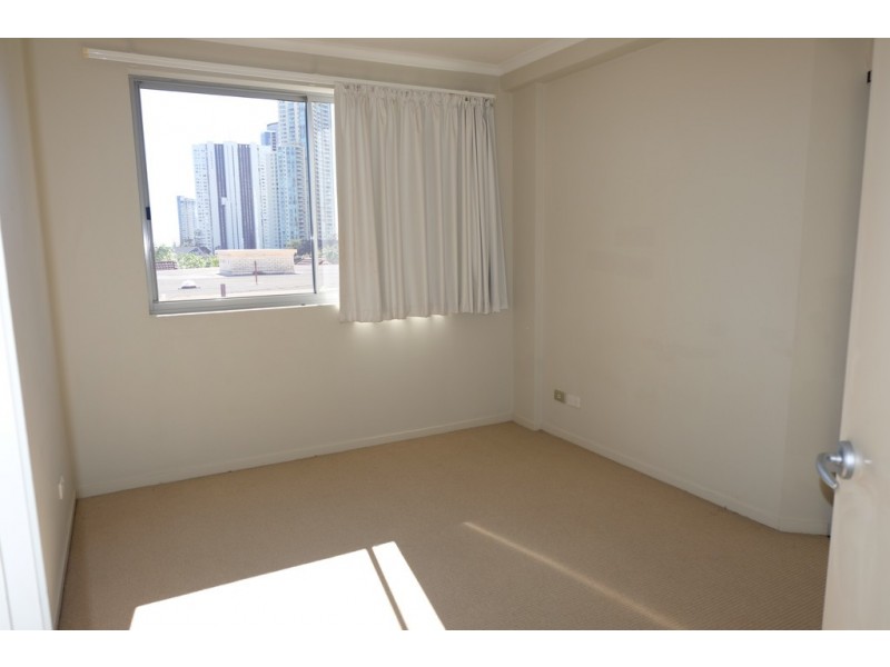 21 CYPRESS AVENUE, Surfers Paradise QLD 4217