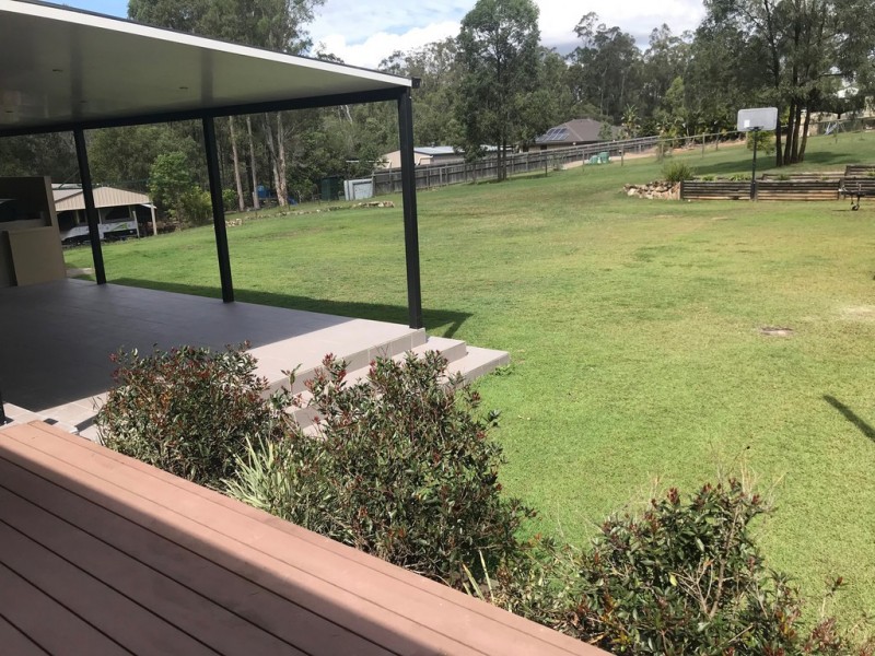 33 BRADLEY COURT, Greenbank QLD 4124