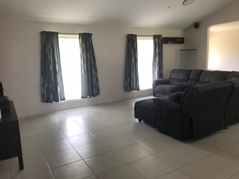 33 BRADLEY COURT, Greenbank QLD 4124