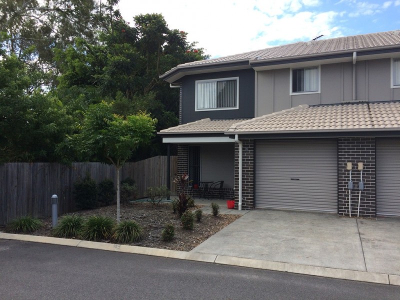 23 Blackwell, Hillcrest QLD 4118