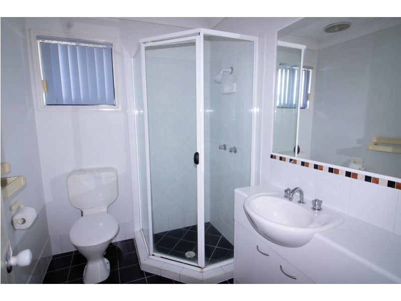 11 Federation Street, Wynnum West QLD 4178