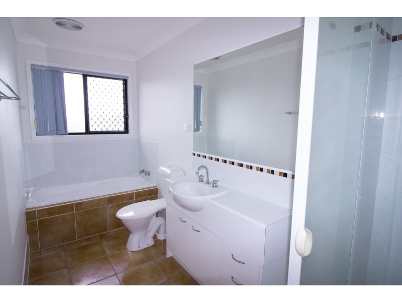 11 Federation Street, Wynnum West QLD 4178