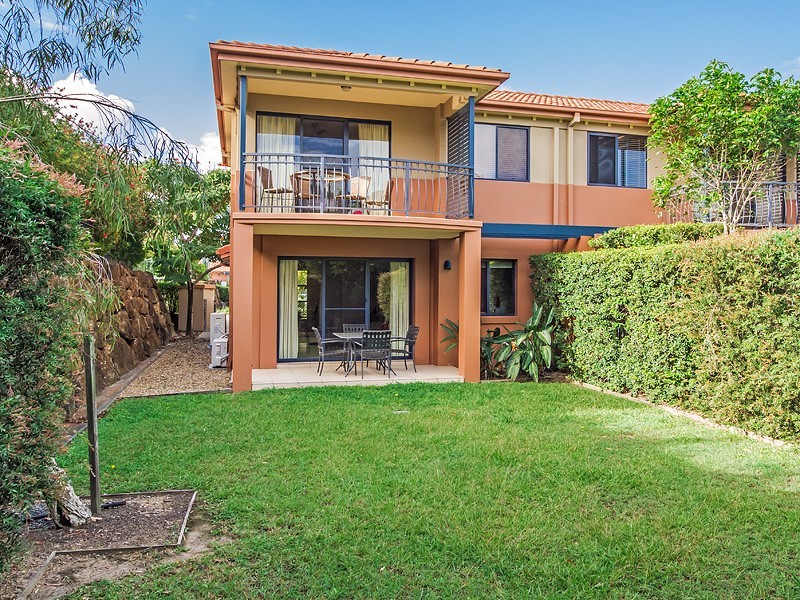 115E/4 University Dr, Robina QLD 4226