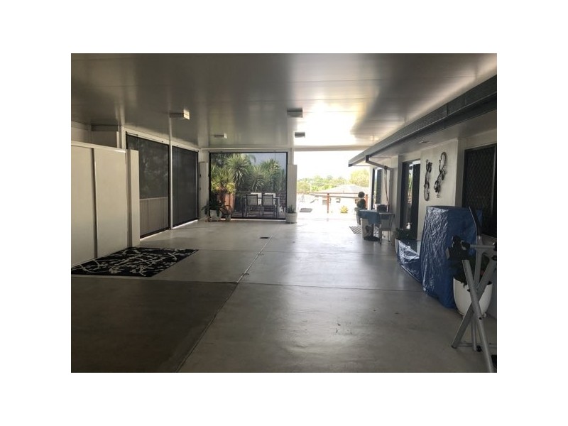 6 LAVINIA STREET, Southport QLD 4215