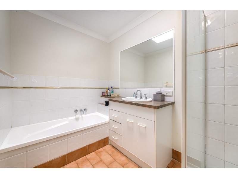 5/6-20 BEN LOMOND DRIVE, Highland Park QLD 4211