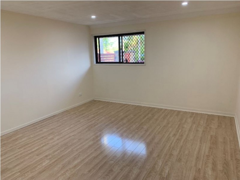 25 Holder St, Wishart QLD 4122