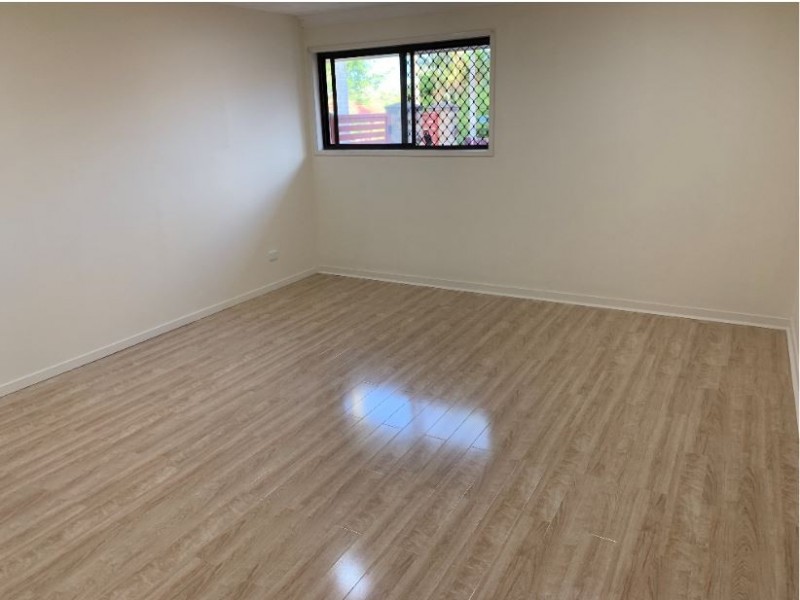 25 Holder St, Wishart QLD 4122