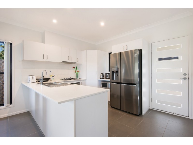 4 / 121 Bunya Road, Everton Hills QLD 4053