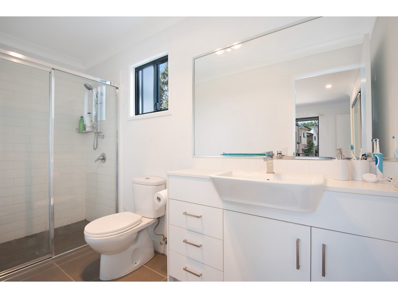 4 / 121 Bunya Road, Everton Hills QLD 4053