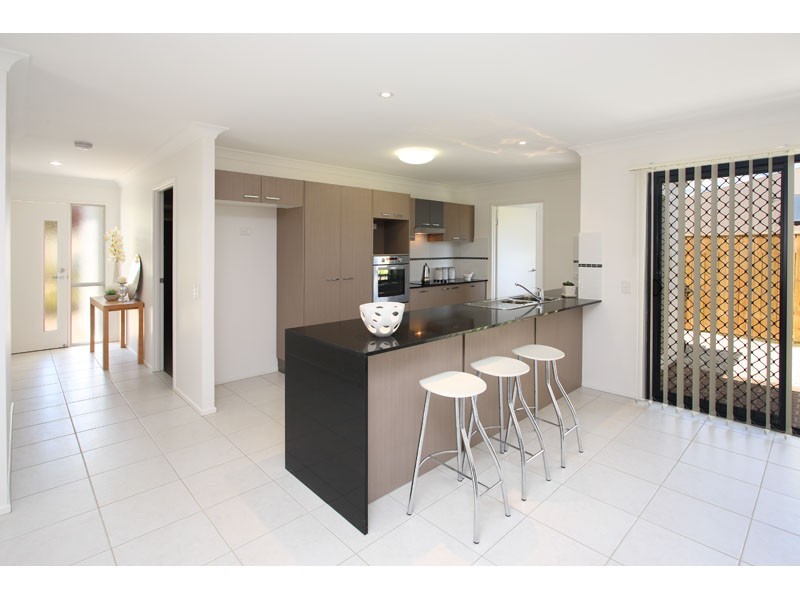 9 Lachlan Drive, Wakerley QLD 4154