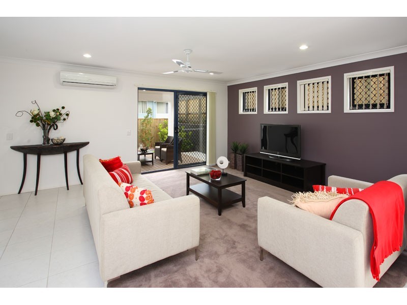 9 Lachlan Drive, Wakerley QLD 4154