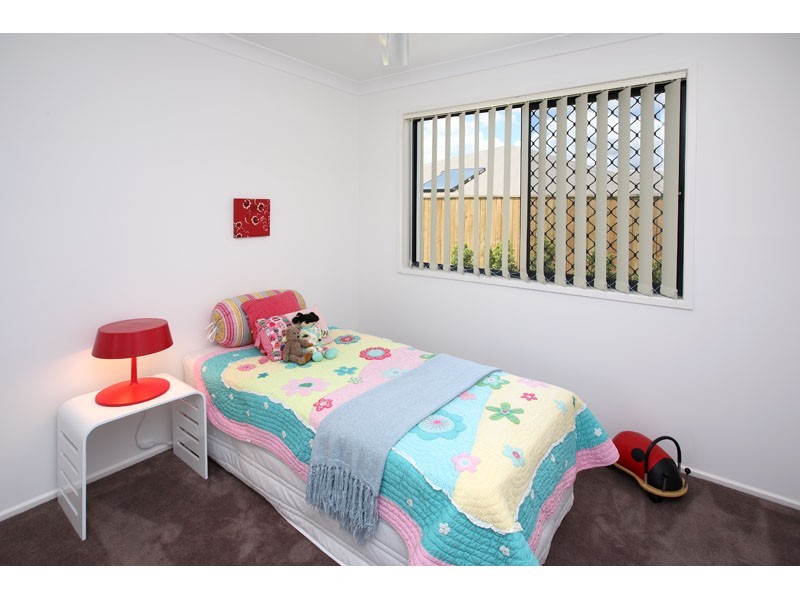 9 Lachlan Drive, Wakerley QLD 4154
