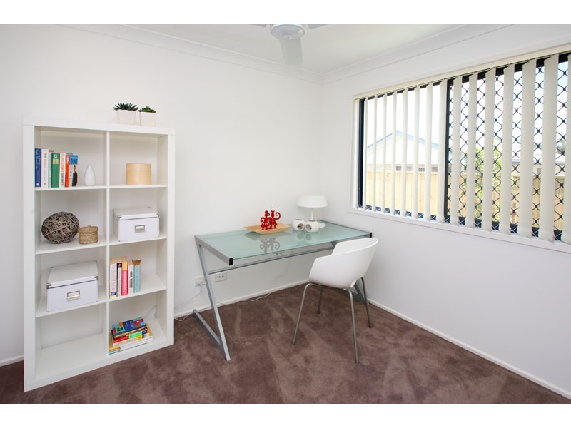 9 Lachlan Drive, Wakerley QLD 4154