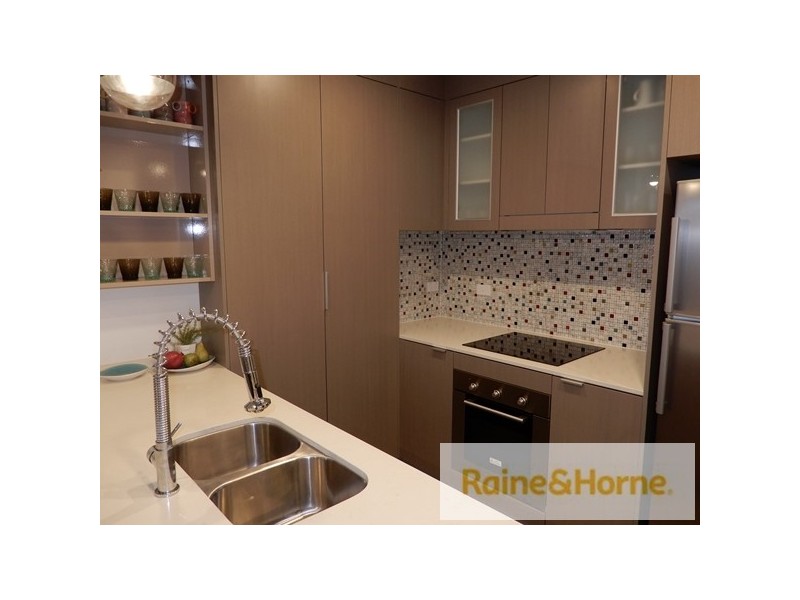 207 / 616 Main Street, Kangaroo Point QLD 4169