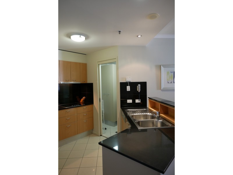21 CYPRESS AVENUE, Surfers Paradise QLD 4217