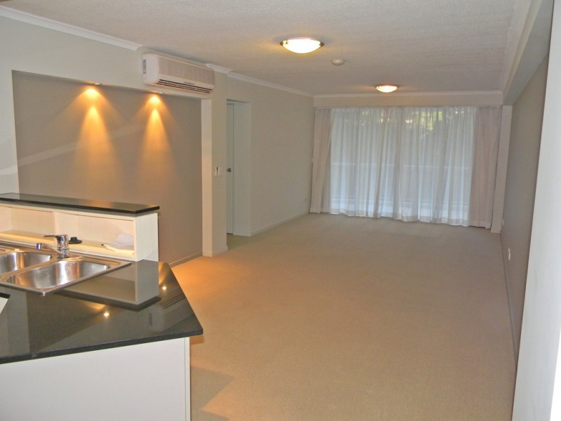 21 CYPRESS AVENUE, Surfers Paradise QLD 4217