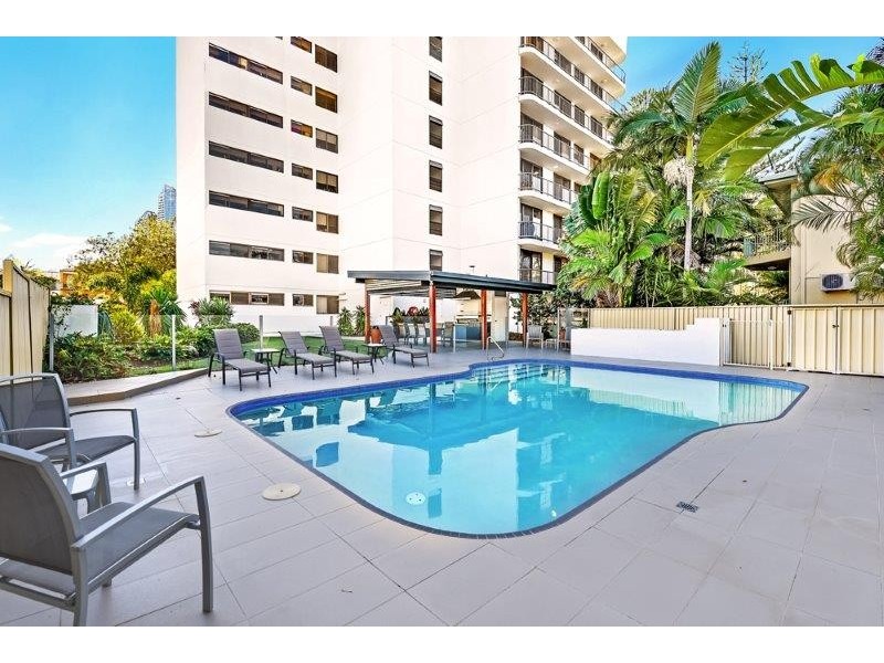 11/22 Armrick Ave, Broadbeach QLD 4218
