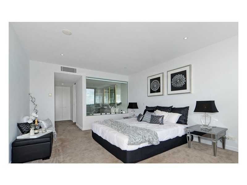 Paradise Point QLD 4216