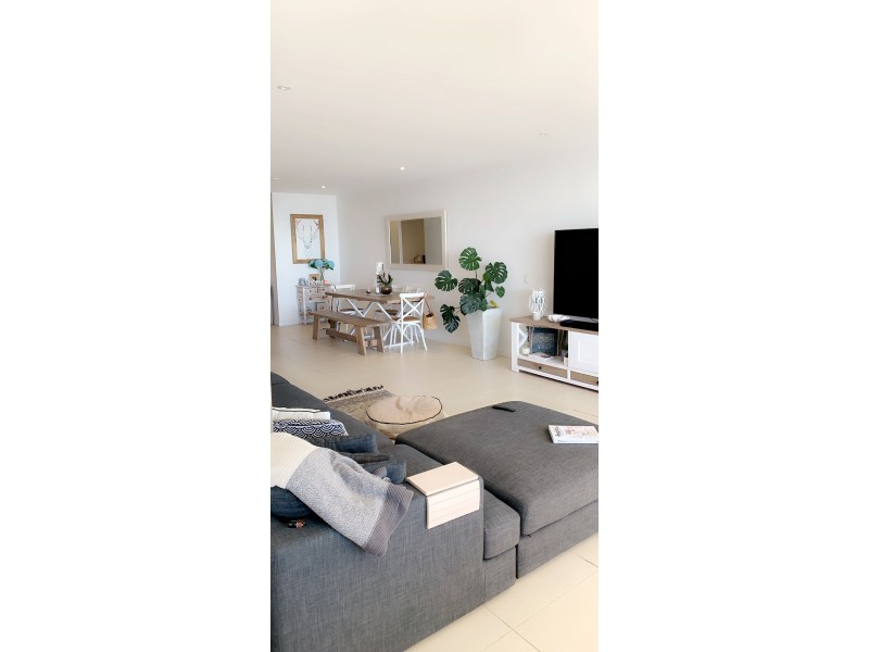 6 Marina Promenade, Paradise Point QLD 4216
